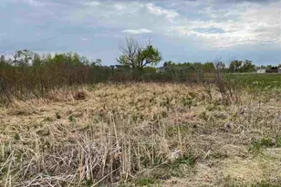 34 Spartan Cir Dr, Superior, WI 54880 - Photo 1