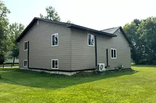 301 W Garfield Ave, Mahnomen, MN 56557 - Photo 3