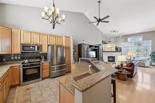 952 Kimberly Ln, Chanhassen, MN 55317 - Photo 17