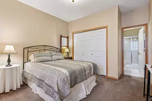 952 Kimberly Ln, Chanhassen, MN 55317 - Photo 45