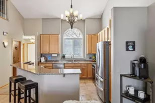 952 Kimberly Ln, Chanhassen, MN 55317 - Photo 15