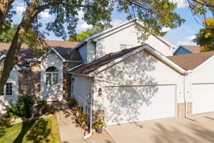 952 Kimberly Ln, Chanhassen, MN 55317 - Photo 53