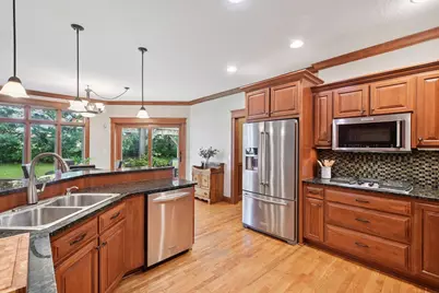 2906 Butternut Drive, Chaska, MN 55318 - Photo 21