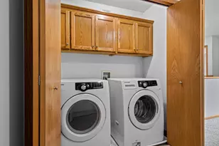 301 Roosevelt St S, Cambridge, MN 55008 - Photo 15