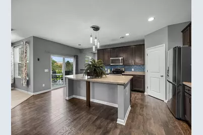 15653 Eddy Creek Way, Apple Valley, MN 55124 - Photo 3