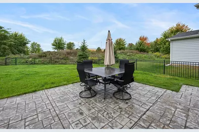 15653 Eddy Creek Way, Apple Valley, MN 55124 - Photo 23