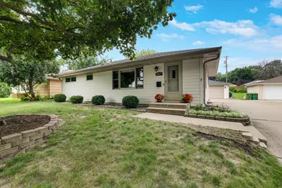 3417 Yates Avenue N, Crystal, MN 55422 - Photo 1