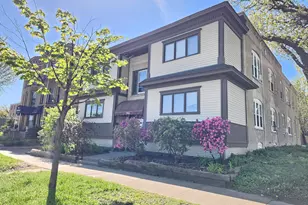304 Marshall Ave, Saint Paul, MN 55102 - Photo 1