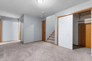 707 26th St SW, Austin, MN 55912 - Photo 25