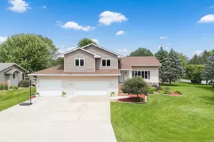 707 26th St SW, Austin, MN 55912 - Photo 43