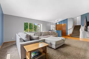 707 26th St SW, Austin, MN 55912 - Photo 3