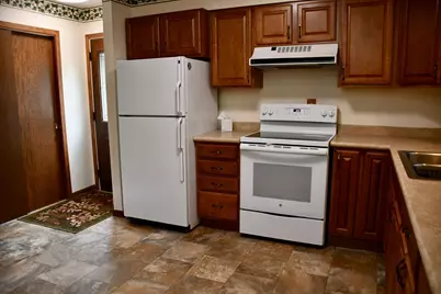 722 Kendall Avenue S, Thief River Falls, MN 56701 - Photo 5