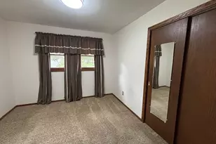 722 Kendall Ave S, Thief River Falls, MN 56701 - Photo 17