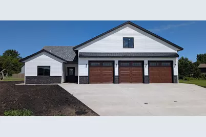 604 W 7th Avenue, Osakis, MN 56360 - Photo 1