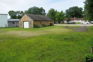 421 S Chandler Ave, Litchfield, MN 55355 - Photo 1