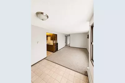 761 S 9th Street #5, Bird Island, MN 55310 - Photo 3