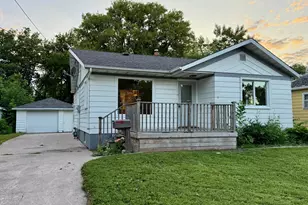 309 15th St N, Moorhead, MN 56560 - Photo 1