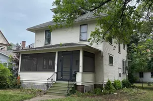 368 Washington St, Winona, MN 55987 - Photo 1