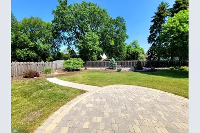 1328 10th Avenue S, Moorhead, MN 56560 - Photo 3
