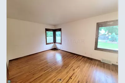 1328 10th Avenue S, Moorhead, MN 56560 - Photo 19