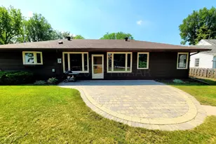 1328 10th Ave S, Moorhead, MN 56560 - Photo 37