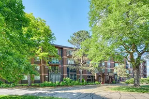 334 Cherokee Ave, Saint Paul, MN 55107 - Photo 1