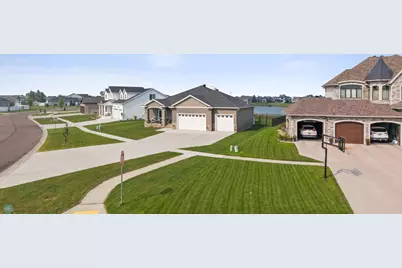 6884 21st Street S, Fargo, ND 58104 - Photo 5