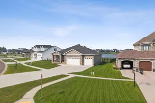 6884 21st St S, Fargo, ND 58104 - Photo 5