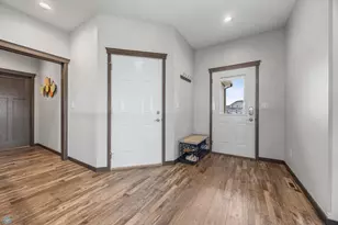 6884 21st St S, Fargo, ND 58104 - Photo 9