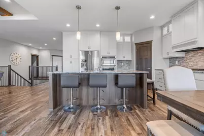 6884 21st Street S, Fargo, ND 58104 - Photo 15