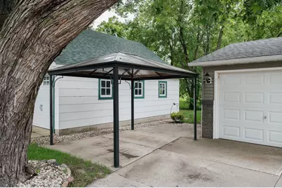 223 W 10th Street, Fairmont, MN 56031 - Photo 31