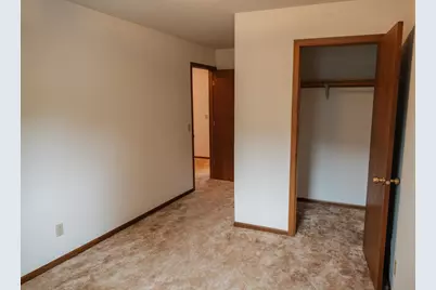 223 W 10th Street, Fairmont, MN 56031 - Photo 21