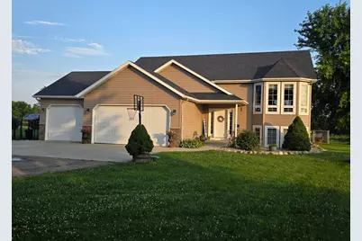 57331 227th Street, Austin, MN 55912 - Photo 1