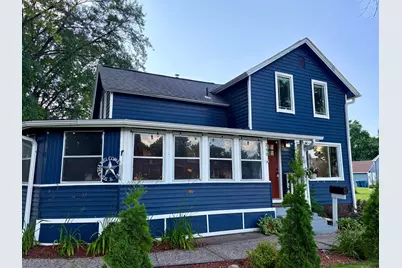 230 S Chestnut Street, Belle Plaine, MN 56011 - Photo 1