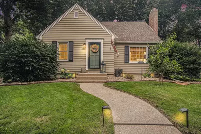 819 N Estey Street, Luverne, MN 56156 - Photo 1