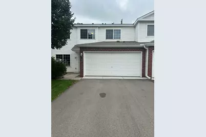 1194 Highpoint Curve, Shakopee, MN 55379 - Photo 1