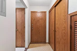 2220 Midland Grove Rd, Roseville, MN 55113 - Photo 5