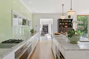 2225 E Lake Of The Isles Pkwy, Minneapolis, MN 55405 - Photo 73