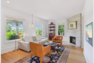 2225 E Lake Of The Isles Parkway, Minneapolis, MN 55405 - Photo 11