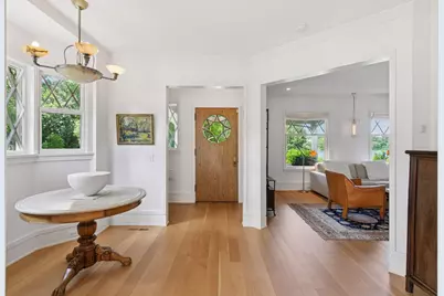 2225 E Lake Of The Isles Parkway, Minneapolis, MN 55405 - Photo 9