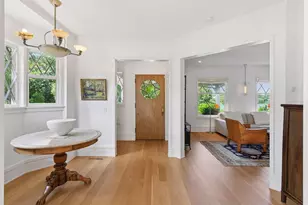 2225 E Lake Of The Isles Pkwy, Minneapolis, MN 55405 - Photo 9