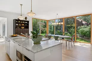 2225 E Lake Of The Isles Pkwy, Minneapolis, MN 55405 - Photo 23