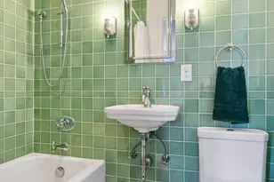 2225 E Lake Of The Isles Pkwy, Minneapolis, MN 55405 - Photo 37