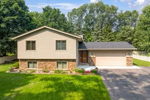 19135 Homestead Cir, Eden Prairie, MN 55346 - Photo 1