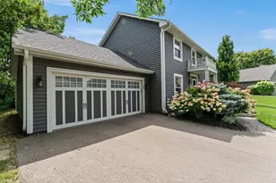 85 Castle Ridge Ct, Chanhassen, MN 55317 - Photo 3