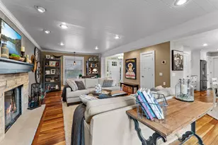 85 Castle Ridge Ct, Chanhassen, MN 55317 - Photo 11