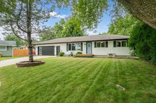 400 Sunset Ct NE, Stewartville, MN 55976 - Photo 1