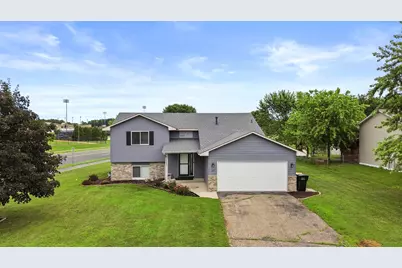 137 Hickory Lane E, Shakopee, MN 55379 - Photo 1