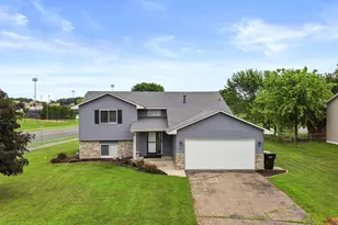 137 Hickory Ln E, Shakopee, MN 55379 - Photo 1