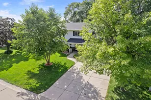 4363 Bramblewood Ave, Vadnais Heights, MN 55127 - Photo 3